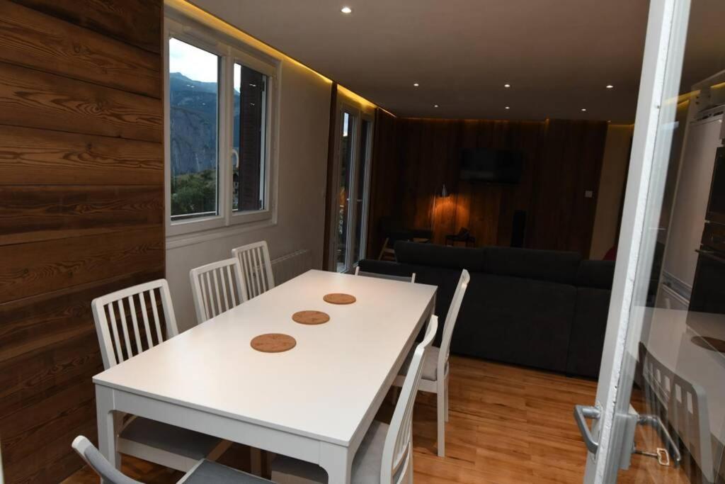 Logement Renove Avec Vue Panoramique La Saussaz Eksteriør billede